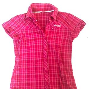 Bergans of Norway Fuchsia hiking shirt size small